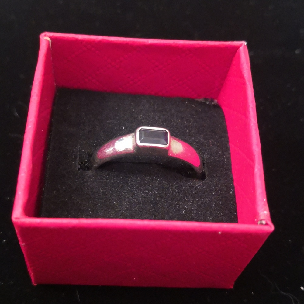 925 Sterling Ring with Blue Stone, sz 7.25